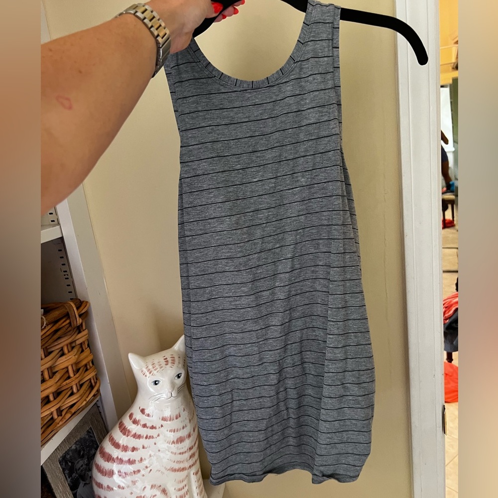 Lululemon all tied up tank size 4